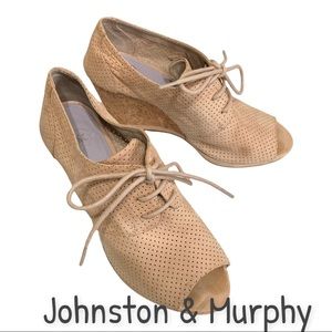 Johnston & Murphy  Tie front Wedge Heel sz 6m